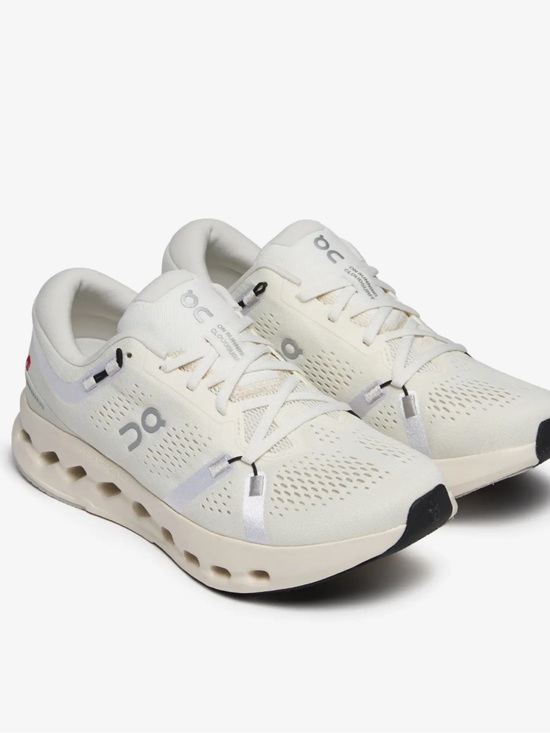 On Running Shoes - On cloudsurfer 2 Women size  8 Sneakers in Cream and White